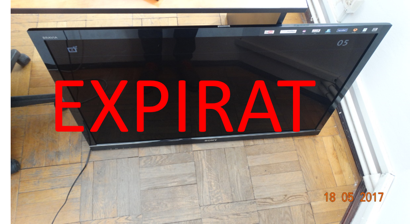 Televizor LCD Sony, consolă joc playstation 3, ochelari 3D Sony, adaptor 3D, espressor cafea Krups, mașina de tuns iarbă Gardena